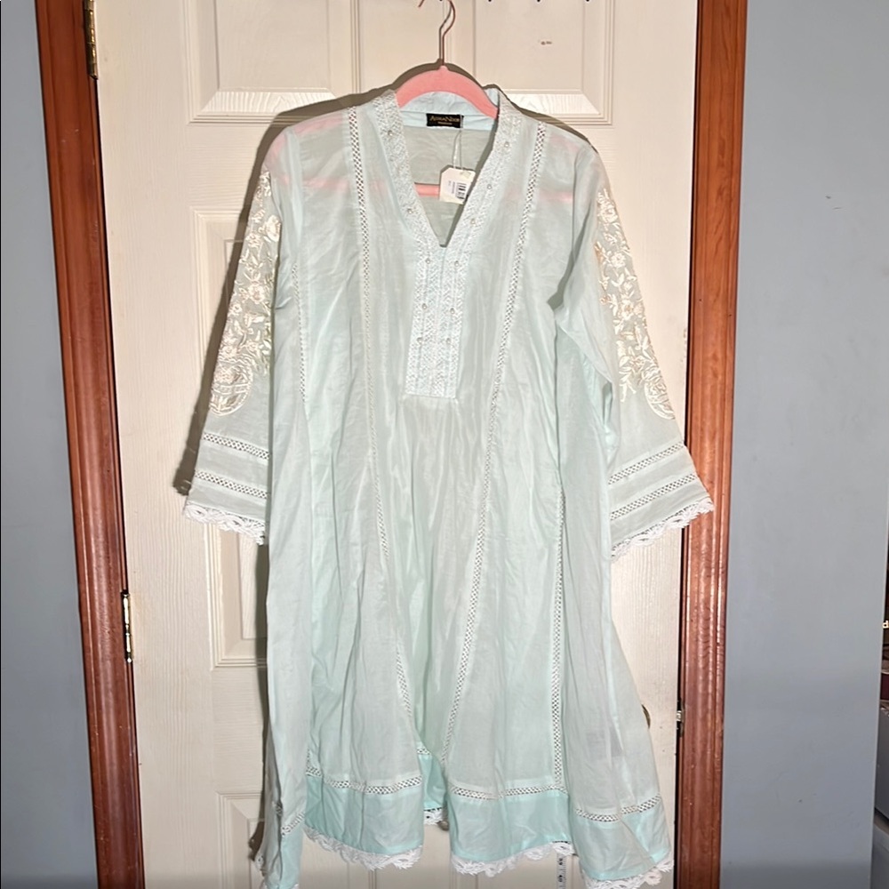 NWT-AGNANOOR-M-Mint Green-White Lace, embroidered,beaded, lightweight, dress.